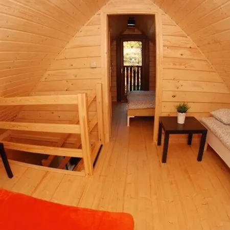 Cozy With A Huge Garden, Jaros Awiec Casa vacanze