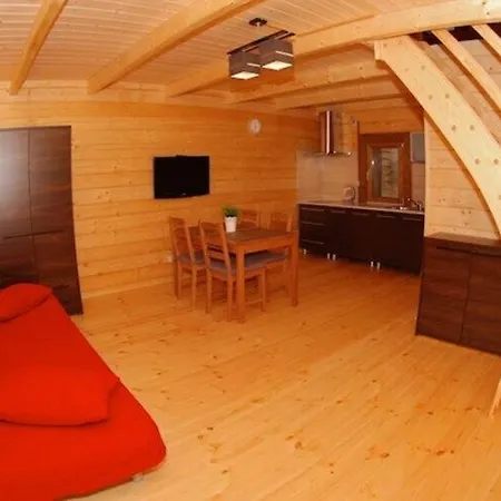 Cozy With A Huge Garden, Jaros Awiec Casa vacanze